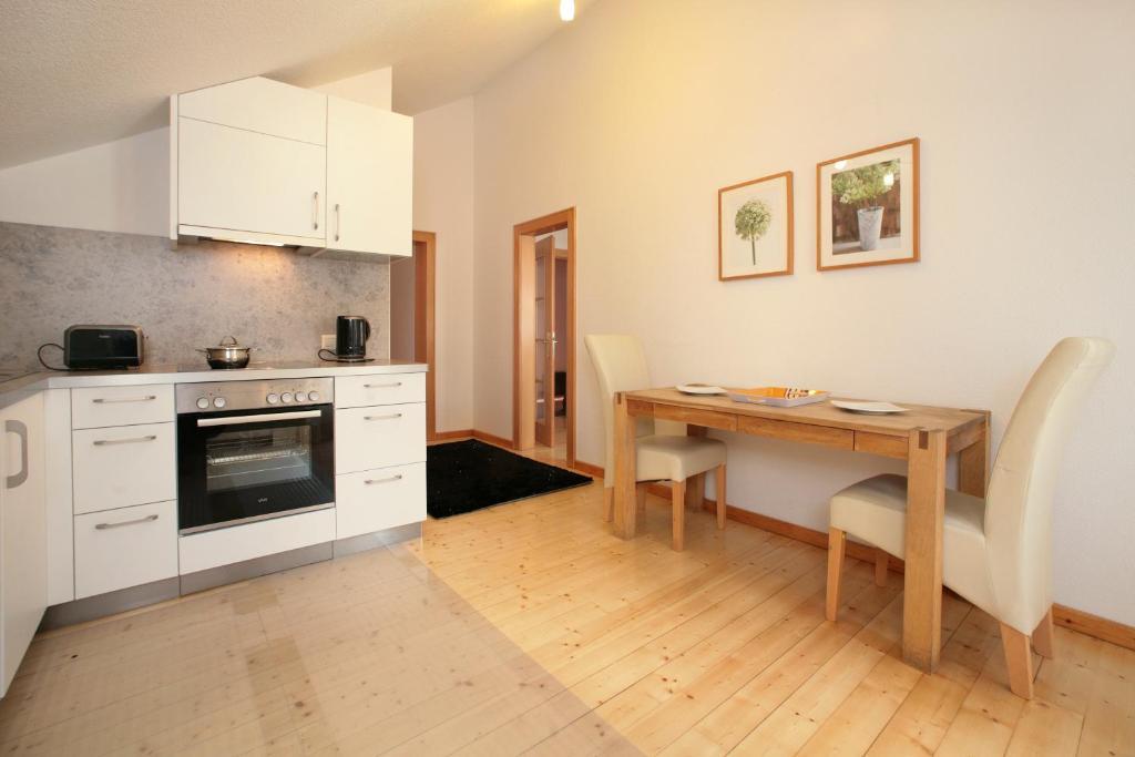 City Apartments Mozart Zell am See Ruang foto